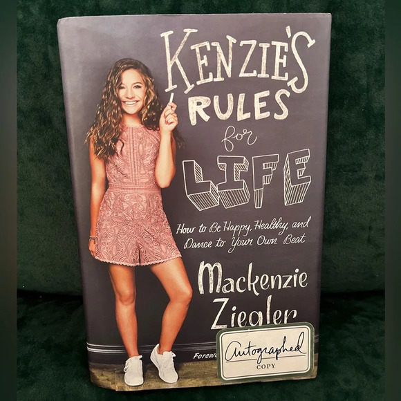 SIGNED Kenzie's Rules for Life by Mackenzie Ziegler, Like new,‎ autographed - Picture 1 of 7